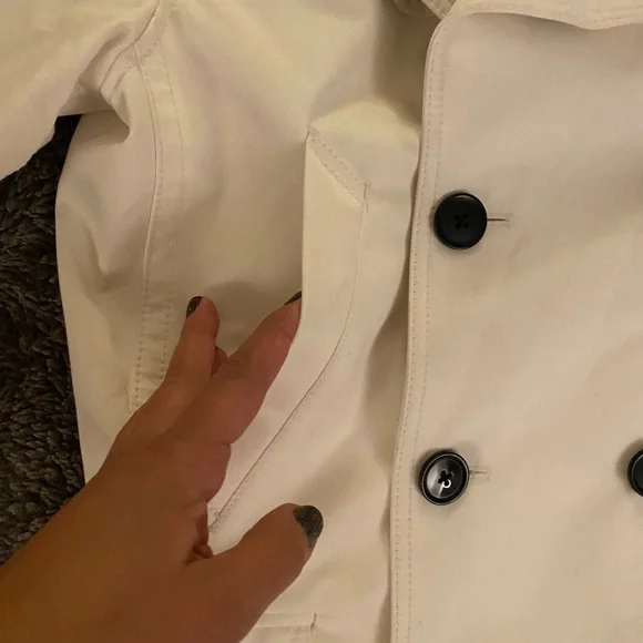 EXPRESS Women’s Trench Coat - Picture 10 of 16